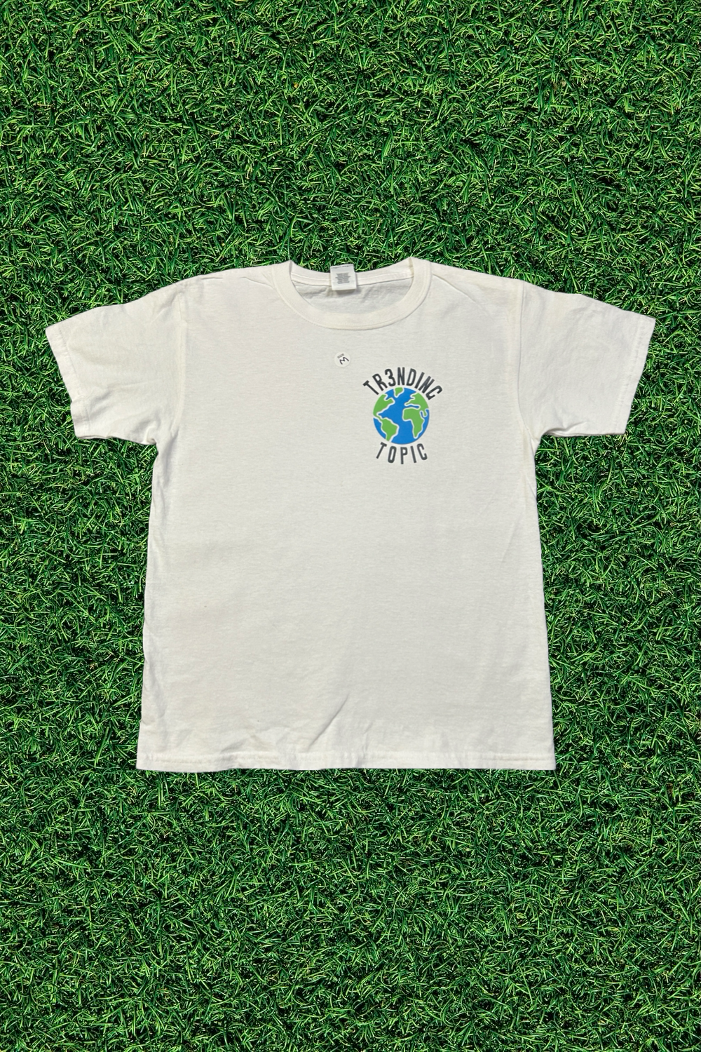 Youth White Tr3nding Topic Tee